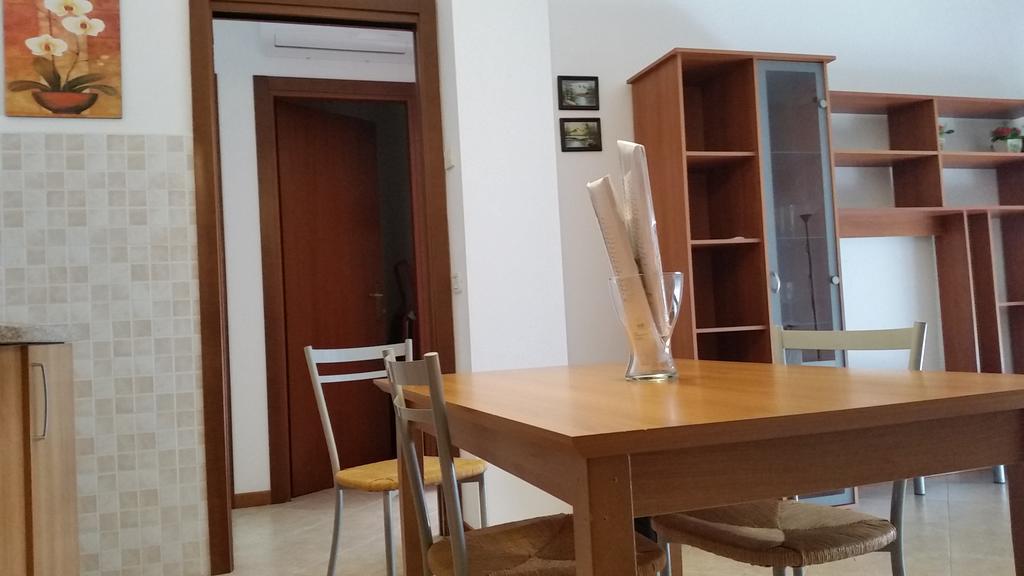 Appartement Bilocale Via Imola 4 à Vérone Extérieur photo