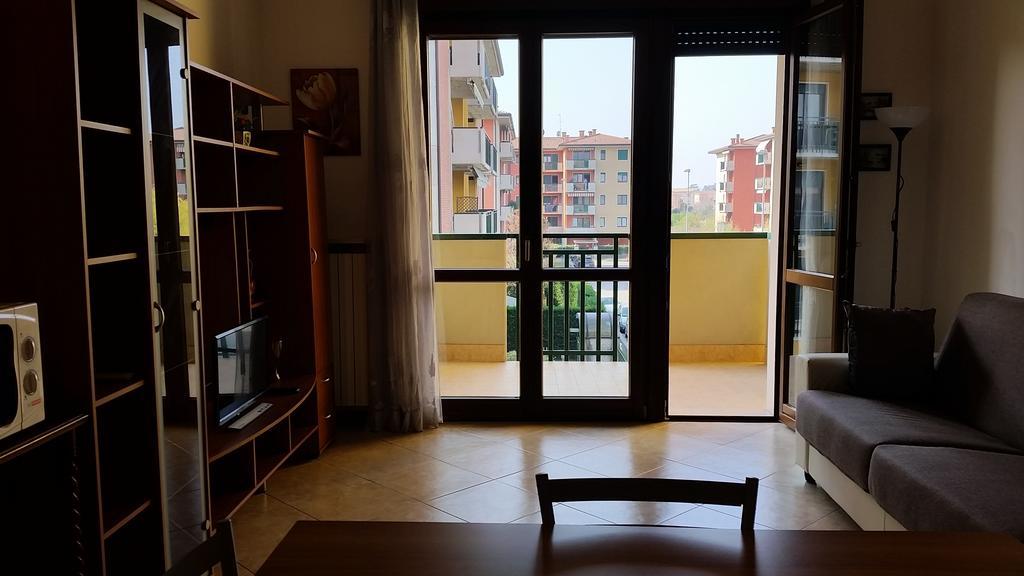 Appartement Bilocale Via Imola 4 à Vérone Extérieur photo